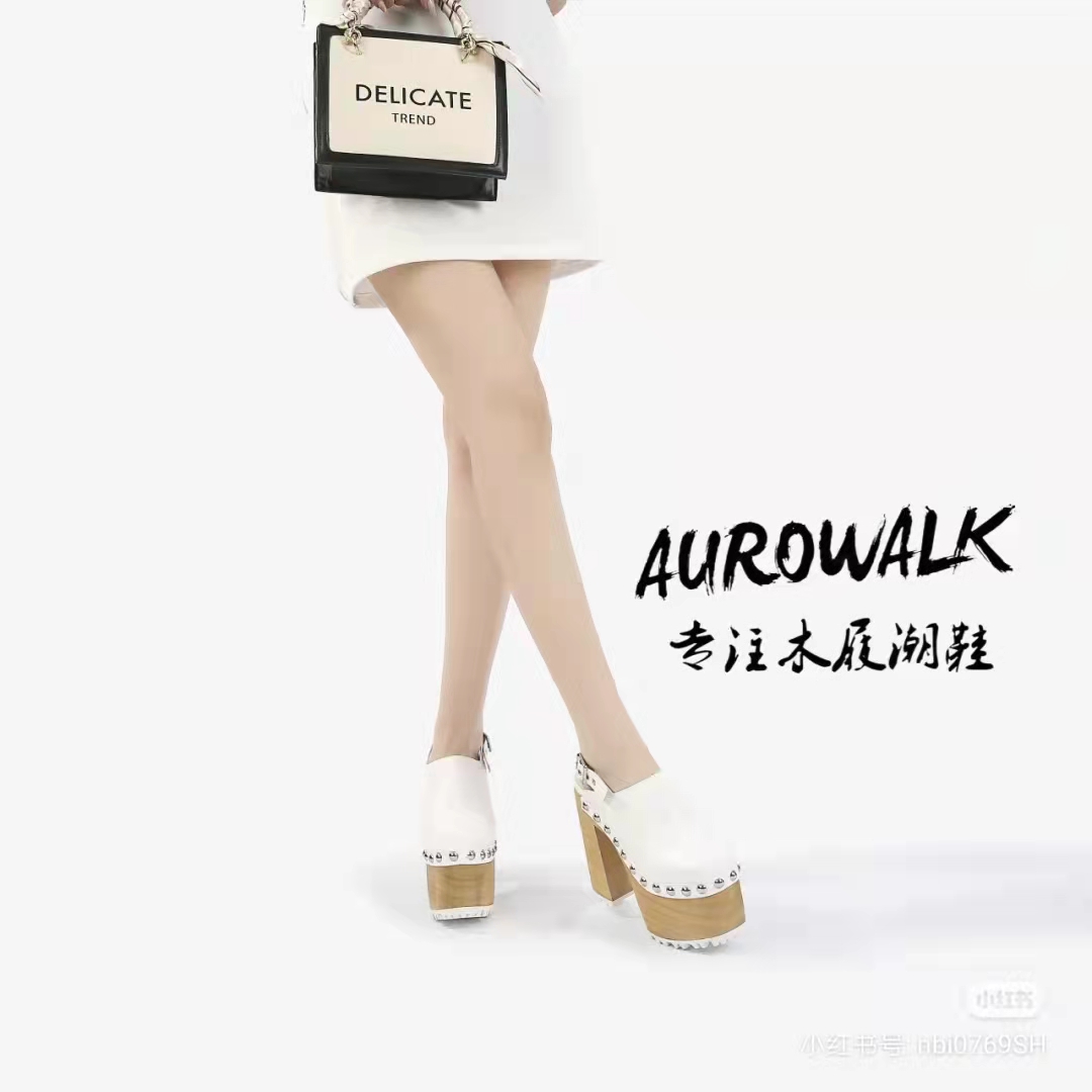白色穆勒粗跟凉鞋AUROWALK