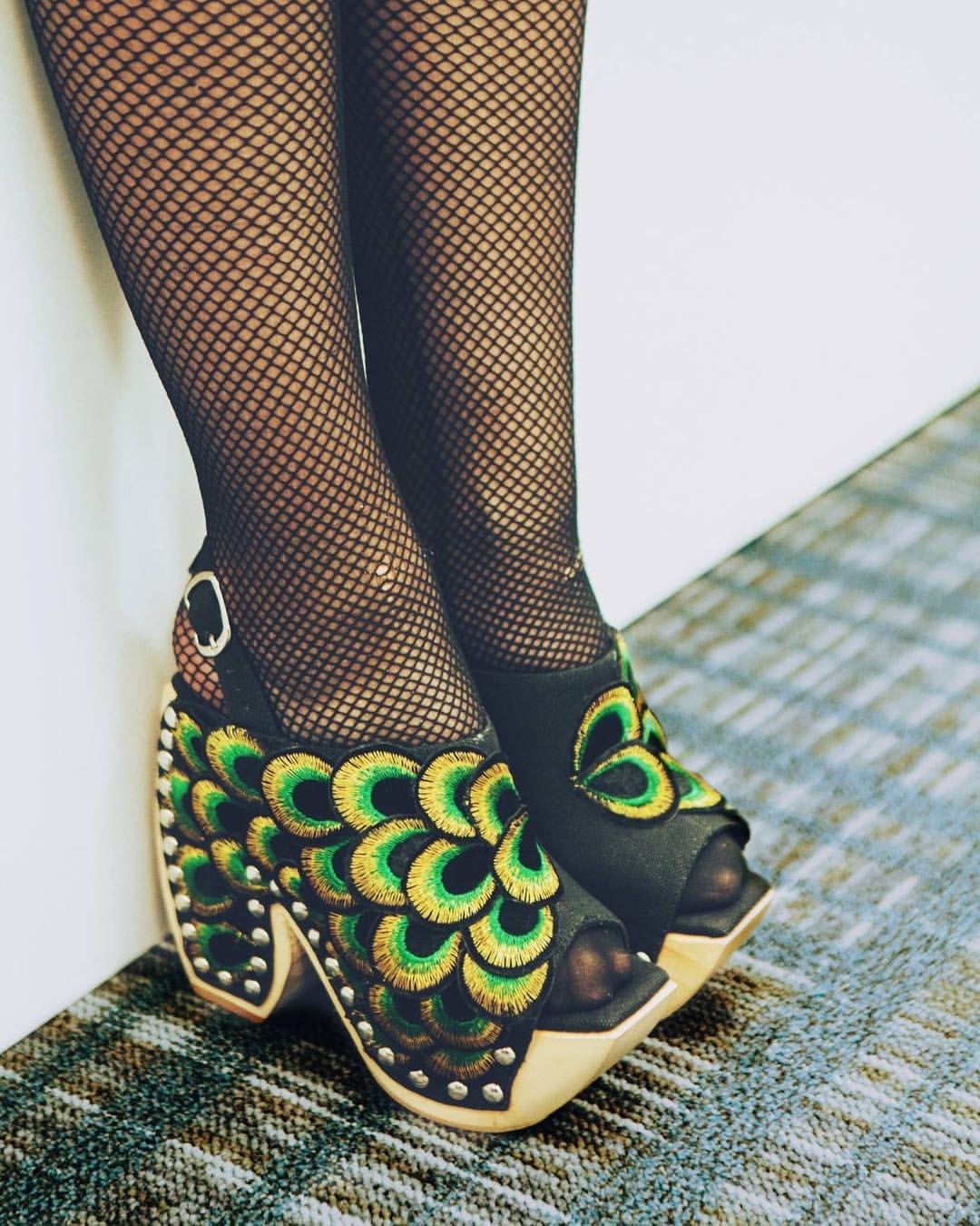 原木厚底女装鞋