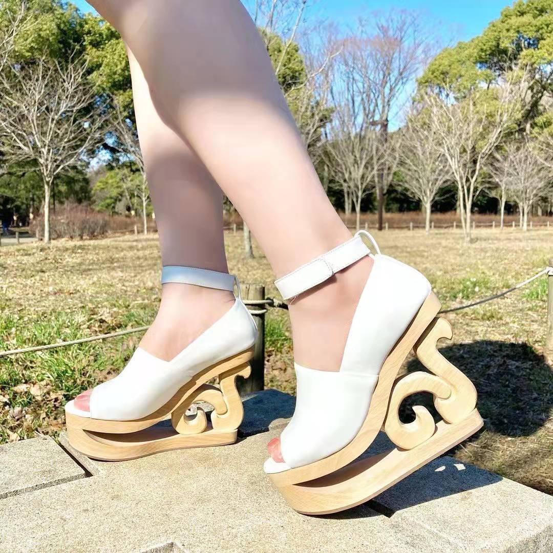 圆木厚底女装鞋