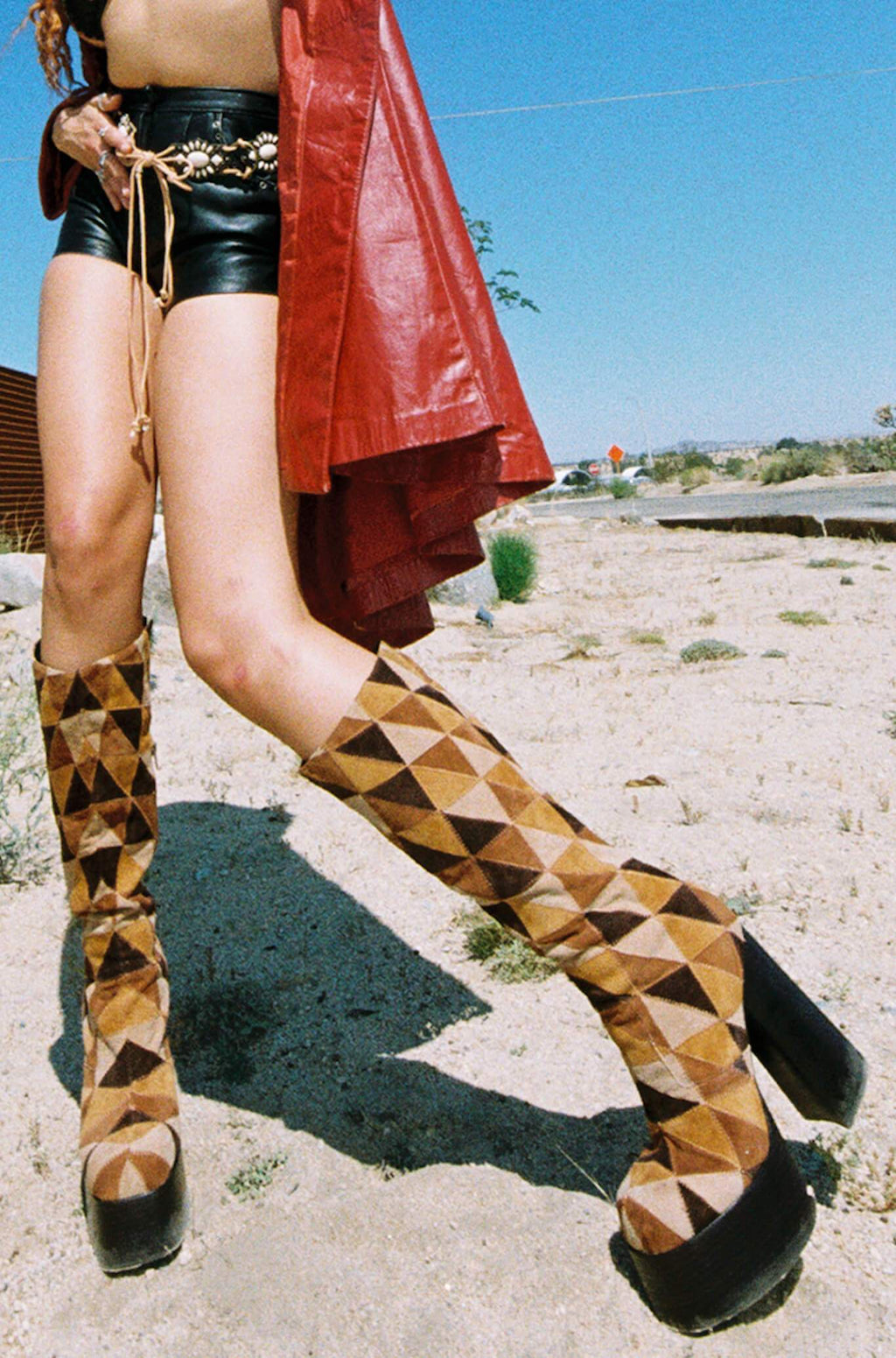 JeffreyCampbell-Hey-Joe-knee boot