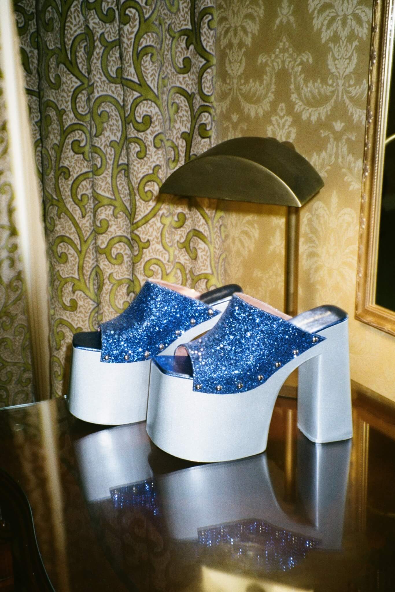 JEFFREY CAMPBELL 金属木底鞋