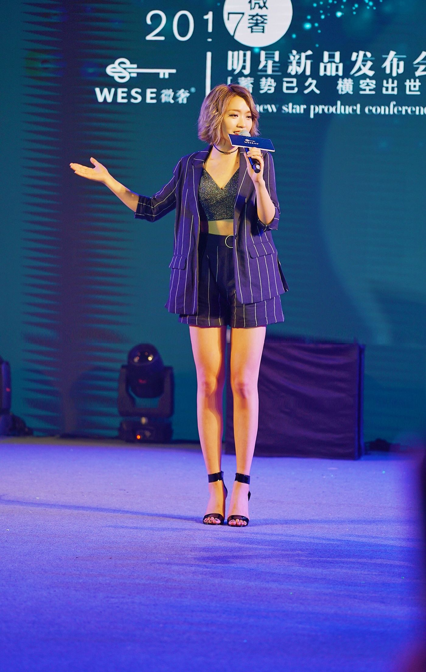 JC GIRL-明星款--黑色透明跟鞋